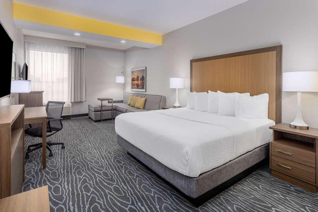 La Quinta Inn & Suites By Wyndham Valdosta Værelse billede