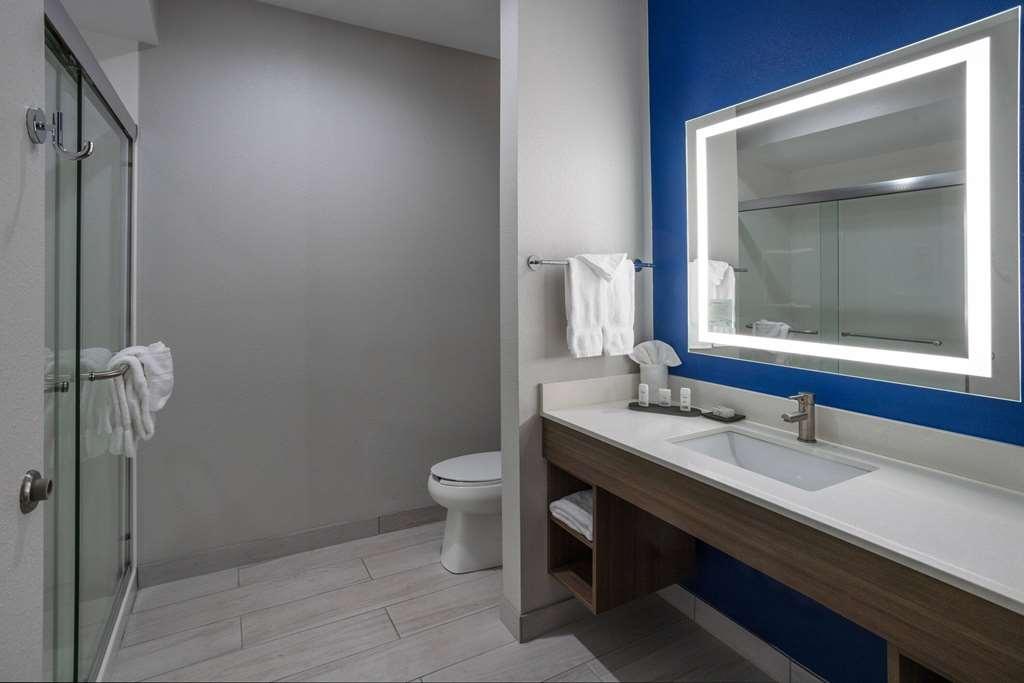 La Quinta Inn & Suites By Wyndham Valdosta Værelse billede